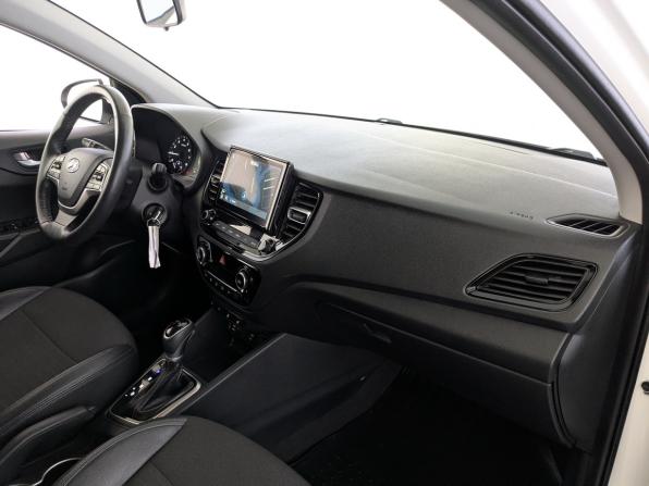 Hyundai Solaris II Рестайлинг с пробегом 2022 года, цена 1 700 000 рублей, 84425 км, седан, Автокод Объявления
