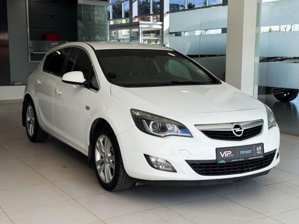 Opel Astra J с пробегом 2011 года, цена 847 000 рублей, 136934 км, хэтчбек, Автокод Объявления
