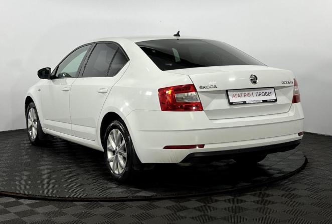 Skoda Octavia III (A7) Рестайлинг с пробегом 2019 года, цена 1 750 000 рублей, 121468 км, лифтбек, Автокод Объявления