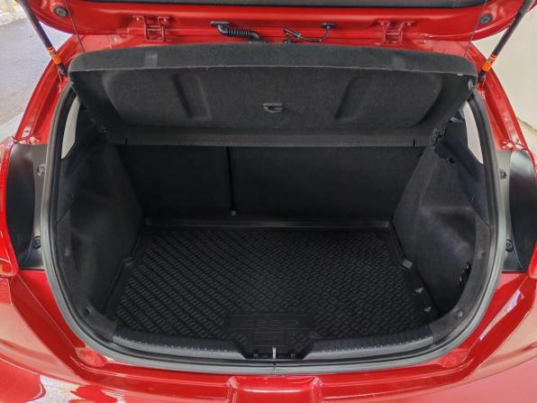 Kia Ceed II с пробегом 2013 года, цена 840 000 рублей, 251970 км, хэтчбек, Автокод Объявления