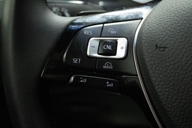 Volkswagen Tiguan II с пробегом 2017 года, цена 2 199 000 рублей, 174505 км, внедорожник, Автокод Объявления