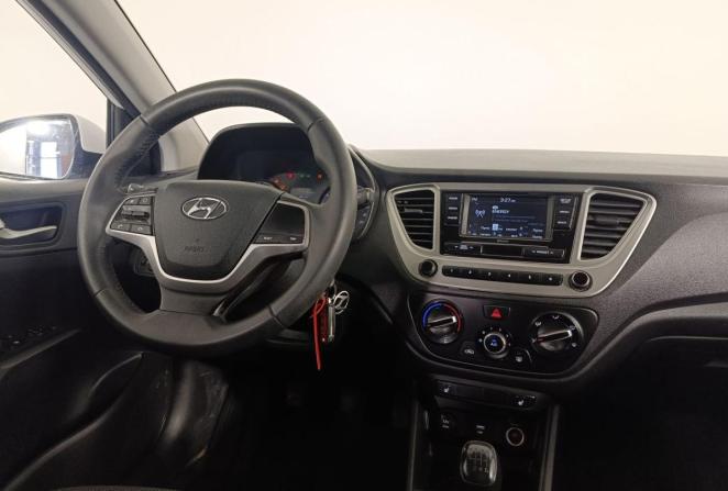 Hyundai Solaris II Рестайлинг с пробегом 2021 года, цена 1 195 000 рублей, 121657 км, седан, Автокод Объявления