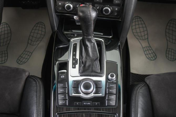 Audi A6 III (C6) Рестайлинг с пробегом 2011 года, цена 899 000 рублей, 264000 км, седан, Автокод Объявления