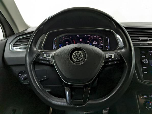 Volkswagen Tiguan II с пробегом 2019 года, цена 2 490 000 рублей, 80700 км, внедорожник, Автокод Объявления