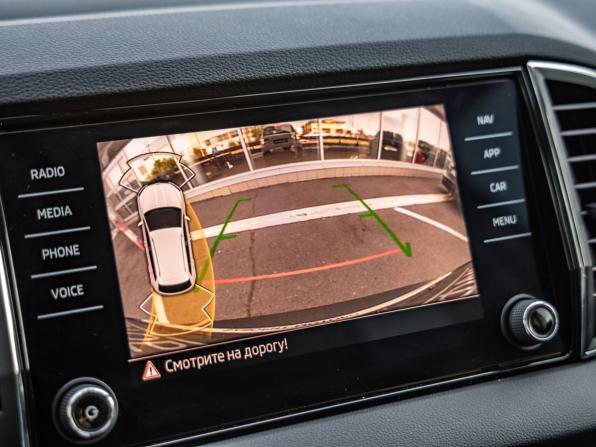 Skoda Karoq I с пробегом 2022 года, цена 2 698 000 рублей, 23456 км, внедорожник, Автокод Объявления
