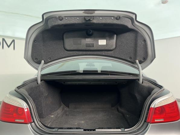 BMW 5 серии V (E60/E61) Рестайлинг с пробегом 2008 года, цена 1 100 000 рублей, 225531 км, седан, Автокод Объявления