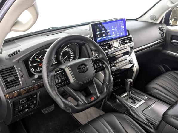 Toyota Land Cruiser 200 Series Рестайлинг 1 с пробегом 2015 года, цена 4 500 000 рублей, 202184 км, внедорожник, Автокод Объявления
