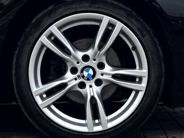 BMW 3 серии VI (F3x) Рестайлинг с пробегом 2018 года, цена 2 790 000 рублей, 103568 км, седан, Автокод Объявления