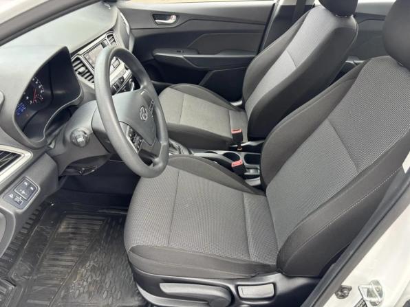 Hyundai Solaris II Рестайлинг с пробегом 2022 года, цена 1 456 517 рублей, 68217 км, седан, Автокод Объявления