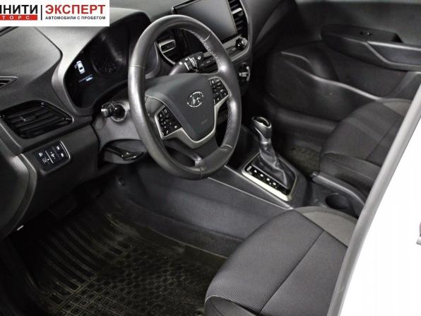 Hyundai Solaris II Рестайлинг с пробегом 2020 года, цена 1 657 000 рублей, 74380 км, седан, Автокод Объявления