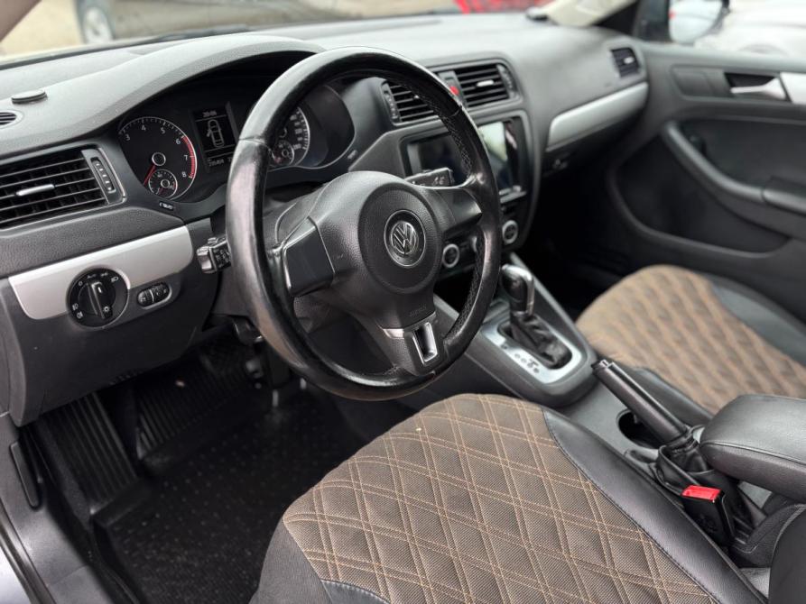 Volkswagen Jetta VI Набережные Челны  - изображение 12