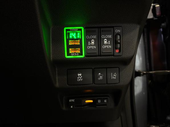Honda Freed II с пробегом 2018 года, цена 1 599 000 рублей, 63000 км, компактвэн, Автокод Объявления