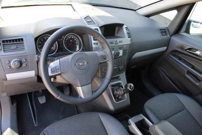 Opel Zafira B с пробегом 2007 года, цена 625 000 рублей, 209274 км, минивэн, Автокод Объявления
