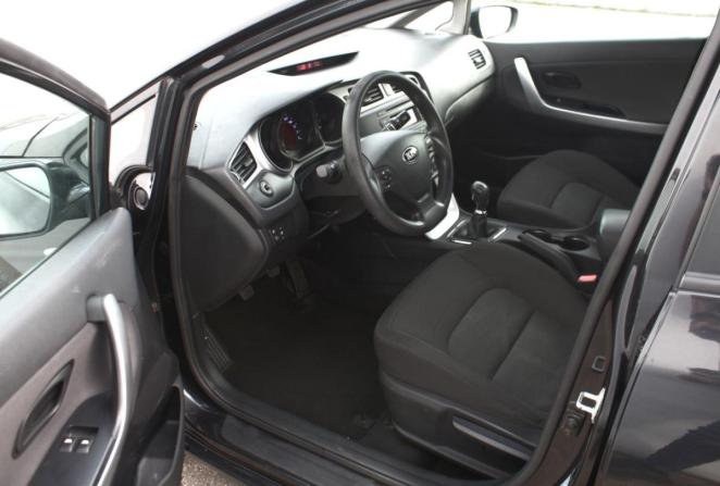 Kia Ceed II с пробегом 2013 года, цена 650 000 рублей, 275512 км, хэтчбек, Автокод Объявления