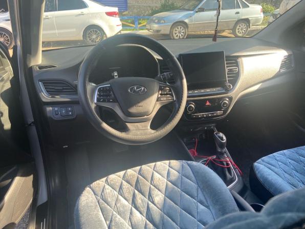 Hyundai Solaris II Рестайлинг с пробегом 2021 года, цена 1 690 000 рублей, 65502 км, седан, Автокод Объявления