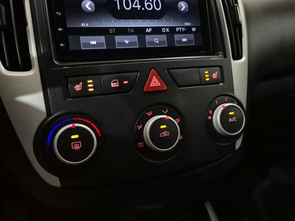 Kia Ceed I Рестайлинг с пробегом 2012 года, цена 715 000 рублей, 285721 км, универсал, Автокод Объявления