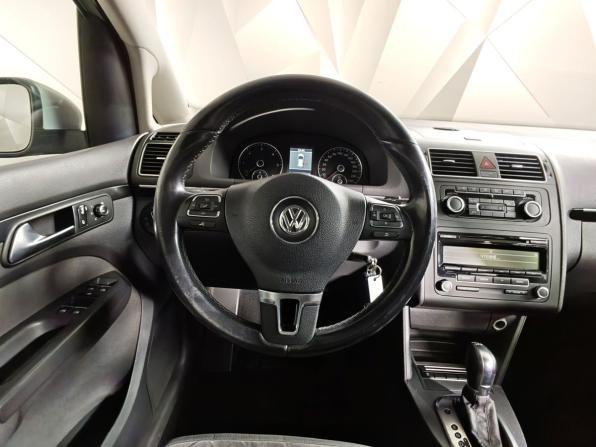 Volkswagen Touran I Рестайлинг 2 с пробегом 2011 года, цена 865 000 рублей, 372766 км, компактвэн, Автокод Объявления