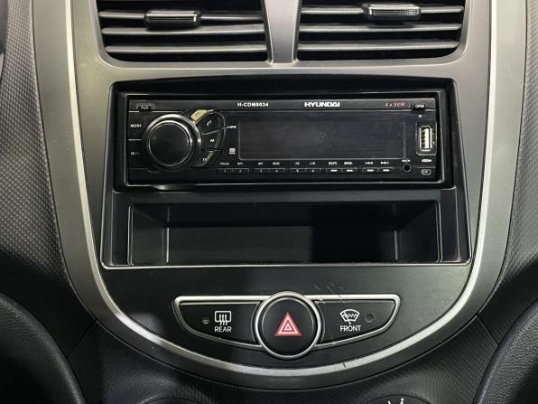 Hyundai Solaris I с пробегом 2013 года, цена 685 000 рублей, 171159 км, седан, Автокод Объявления