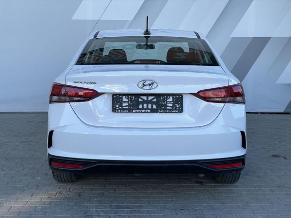 Hyundai Solaris II Рестайлинг с пробегом 2022 года, цена 1 560 000 рублей, 103220 км, седан, Автокод Объявления