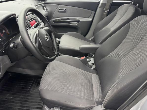 Kia Rio II Рестайлинг с пробегом 2011 года, цена 590 000 рублей, 17936 км, хэтчбек, Автокод Объявления