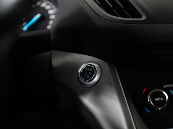 Ford Kuga II с пробегом 2014 года, цена 1 130 000 рублей, 114806 км, внедорожник, Автокод Объявления