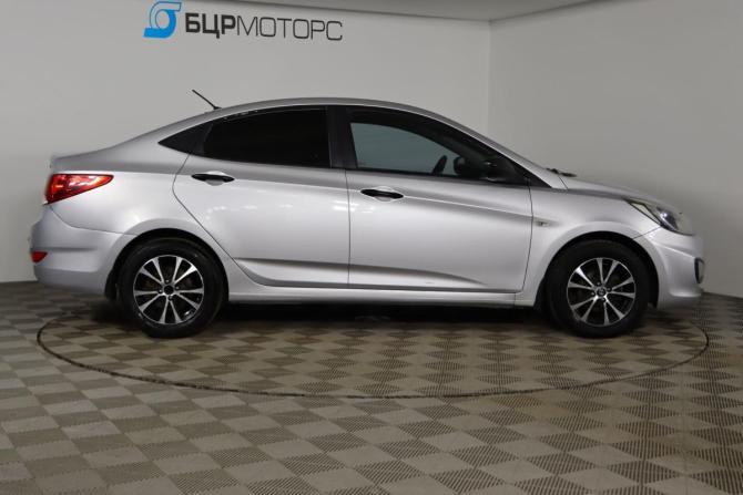 Hyundai Solaris I с пробегом 2013 года, цена 699 990 рублей, 200448 км, седан, Автокод Объявления