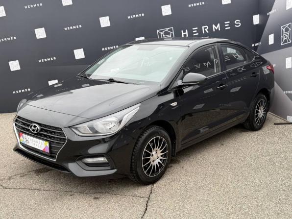 Hyundai Solaris II с пробегом 2017 года, цена 950 000 рублей, 172617 км, седан, Автокод Объявления