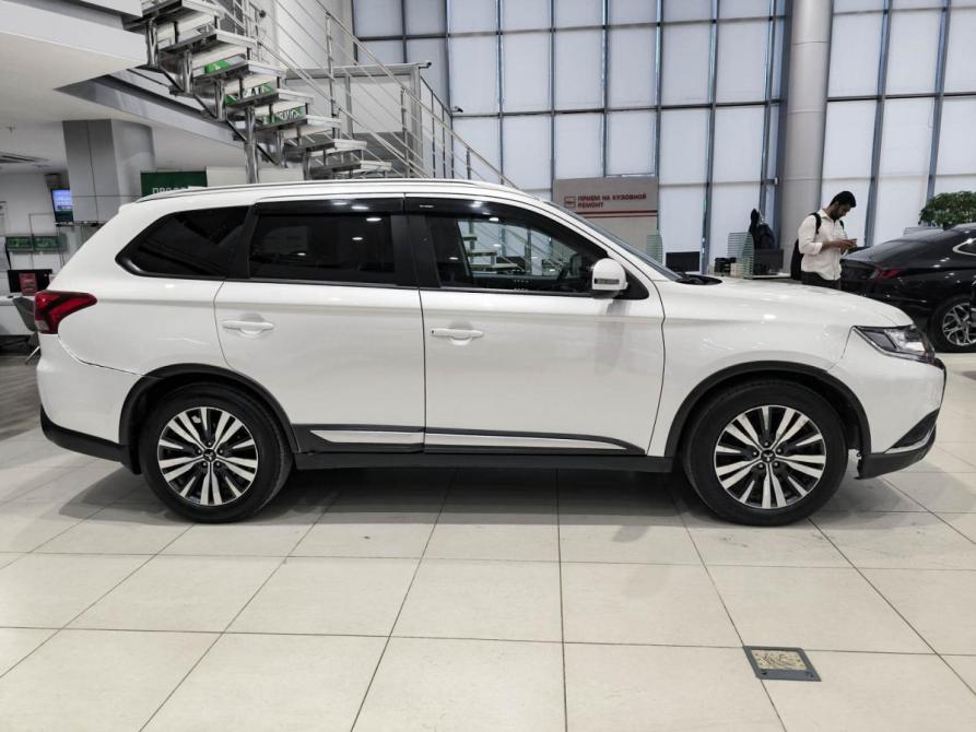 Mitsubishi Outlander III Рестайлинг 3 Казань  - изображение 5
