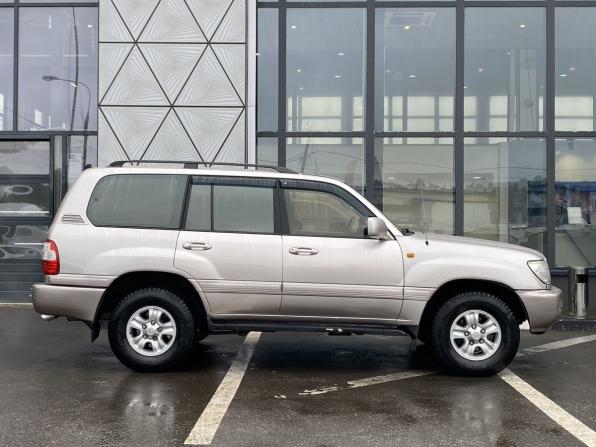 Toyota Land Cruiser 100 Series с пробегом 2000 года, цена 1 800 000 рублей, 277500 км, внедорожник, Автокод Объявления