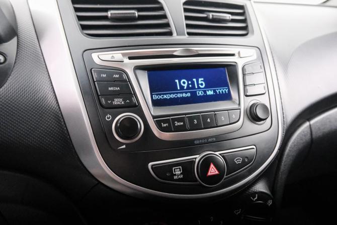 Hyundai Solaris I Рестайлинг с пробегом 2014 года, цена 789 000 рублей, 251000 км, седан, Автокод Объявления