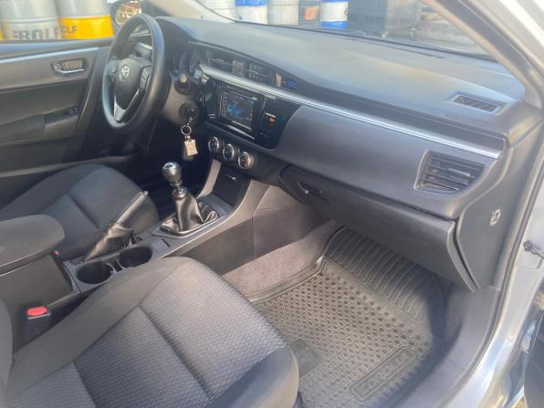 Toyota Corolla XI (E160 E170 E180) с пробегом 2013 года, цена 1 250 000 рублей, 107000 км, седан, Автокод Объявления