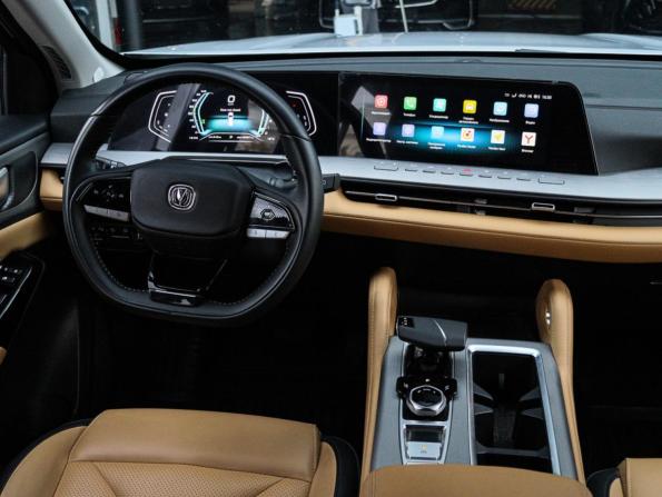Changan Hunter Plus с пробегом 2024 года, цена 3 000 000 рублей, 42936 км, offers.body_type.unknown, Автокод Объявления
