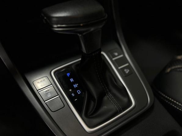 Hyundai Creta II с пробегом 2021 года, цена 1 989 000 рублей, 118361 км, внедорожник, Автокод Объявления