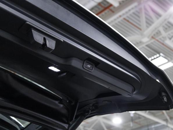 Land Rover Discovery V с пробегом 2019 года, цена 3 811 500 рублей, 155029 км, внедорожник, Автокод Объявления