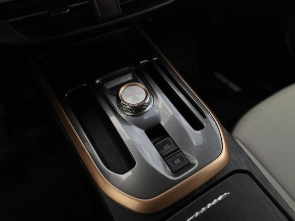 Haval Jolion I Рестайлинг с пробегом 2024 года, цена 2 149 000 рублей, 17255 км, внедорожник, Автокод Объявления