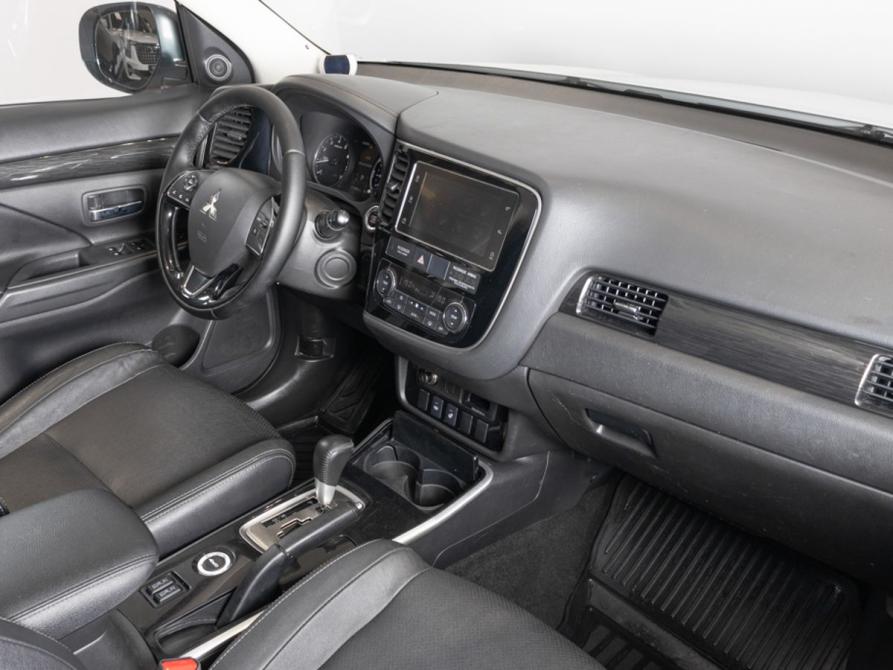 Mitsubishi Outlander III Рестайлинг 3 Казань  - изображение 7