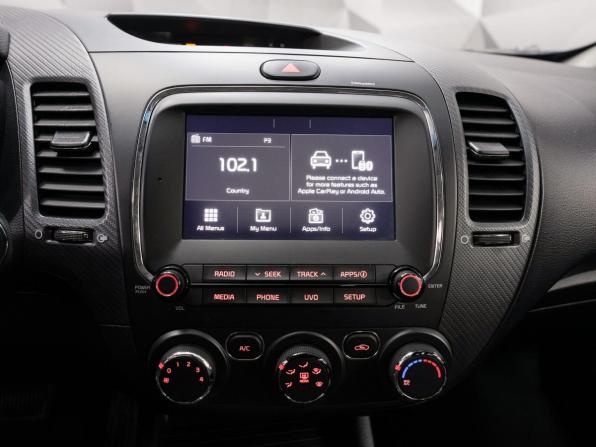 Kia Forte II Рестайлинг с пробегом 2016 года, цена 1 350 000 рублей, 135000 км, седан, Автокод Объявления