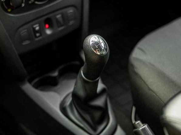 Renault Sandero II с пробегом 2018 года, цена 933 000 рублей, 115358 км, хэтчбек, Автокод Объявления