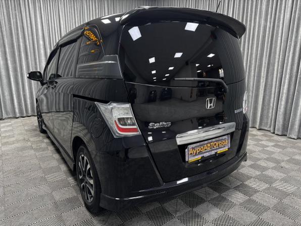 Honda Freed I Рестайлинг с пробегом 2012 года, цена 1 270 000 рублей, 207009 км, компактвэн, Автокод Объявления