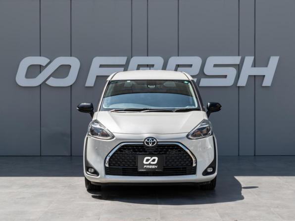 Toyota Sienta II Рестайлинг с пробегом 2021 года, цена 1 820 000 рублей, 83948 км, компактвэн, Автокод Объявления