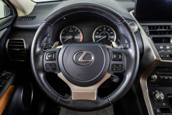 Lexus NX I Рестайлинг с пробегом 2021 года, цена 4 299 000 рублей, 25300 км, внедорожник, Автокод Объявления