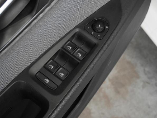 SEAT Leon III Рестайлинг с пробегом 2020 года, цена 2 049 000 рублей, 85469 км, универсал, Автокод Объявления