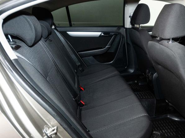 Volkswagen Passat B7 с пробегом 2012 года, цена 880 000 рублей, 279711 км, седан, Автокод Объявления