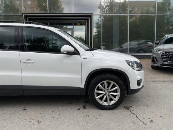 Volkswagen Tiguan I Рестайлинг с пробегом 2015 года, цена 1 329 000 рублей, 137621 км, внедорожник, Автокод Объявления