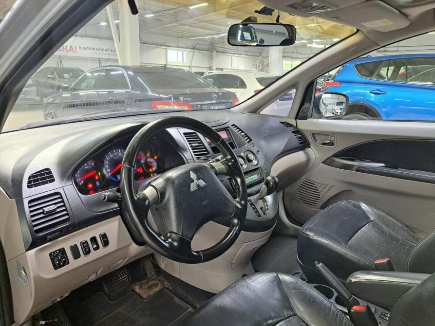 Mitsubishi Grandis I Набережные Челны  - изображение 20