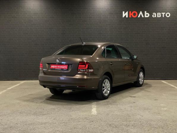 Volkswagen Polo V Рестайлинг с пробегом 2019 года, цена 1 399 000 рублей, 68894 км, седан, Автокод Объявления