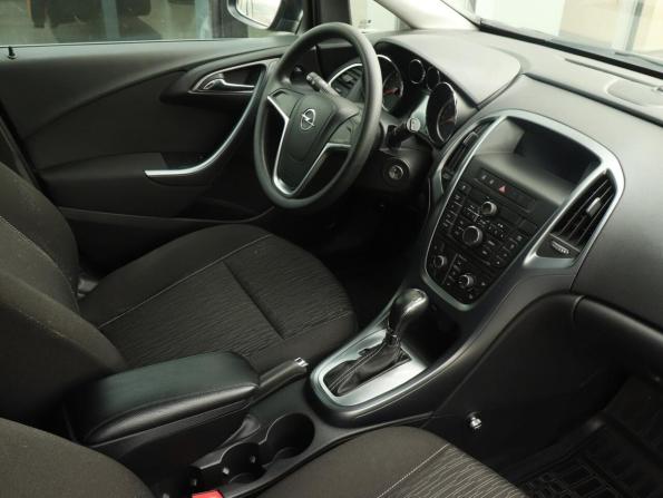 Opel Astra J Рестайлинг с пробегом 2012 года, цена 752 000 рублей, 129014 км, хэтчбек, Автокод Объявления