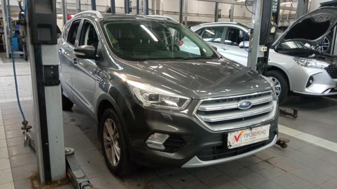Ford Kuga II Рестайлинг с пробегом 2019 года, цена 1 540 000 рублей, 146680 км, внедорожник, Автокод Объявления