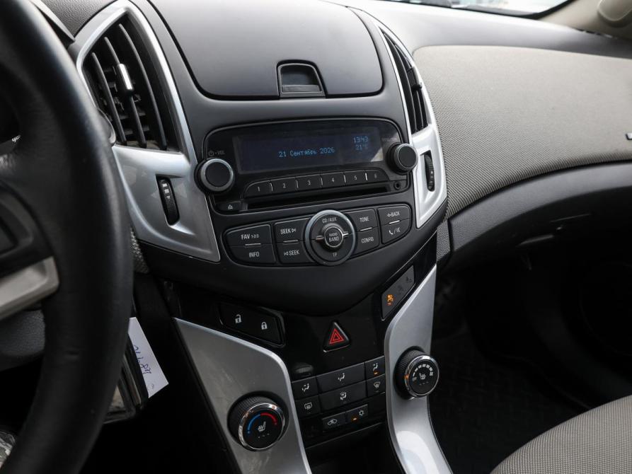 Chevrolet Cruze I Рестайлинг Москва  - изображение 17