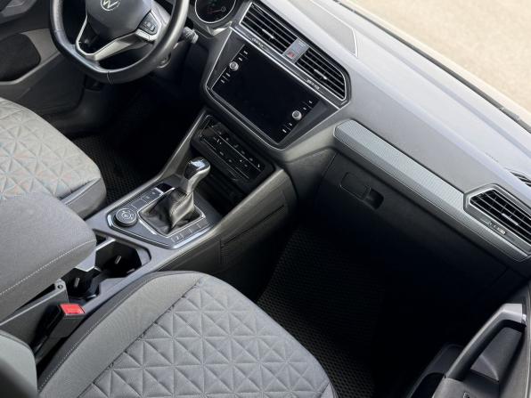 Volkswagen Tiguan II Рестайлинг с пробегом 2021 года, цена 3 515 000 рублей, 45981 км, внедорожник, Автокод Объявления